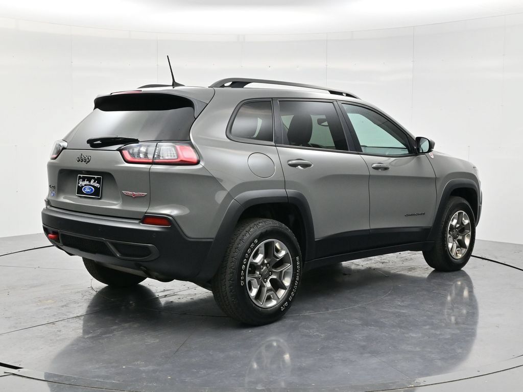 Used 2019 Jeep Cherokee Trailhawk w/ Cold Weather Group AWD/4WD image 5