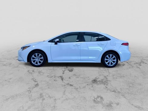 Used 2025 Toyota Corolla LE image 7