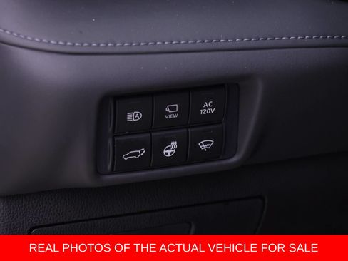 Used 2021 Toyota Highlander Platinum AWD/4WD image 15
