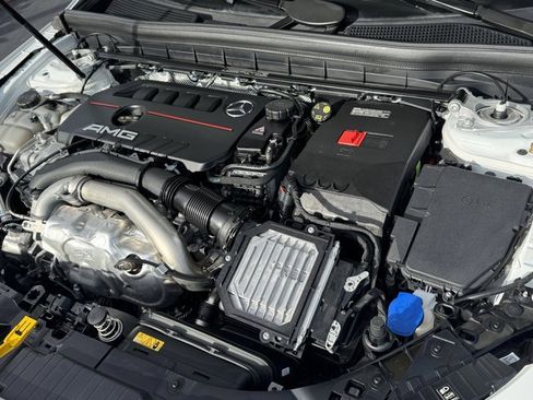 Used 2024 Mercedes-Benz GLB 35 AMG 4MATIC image 5