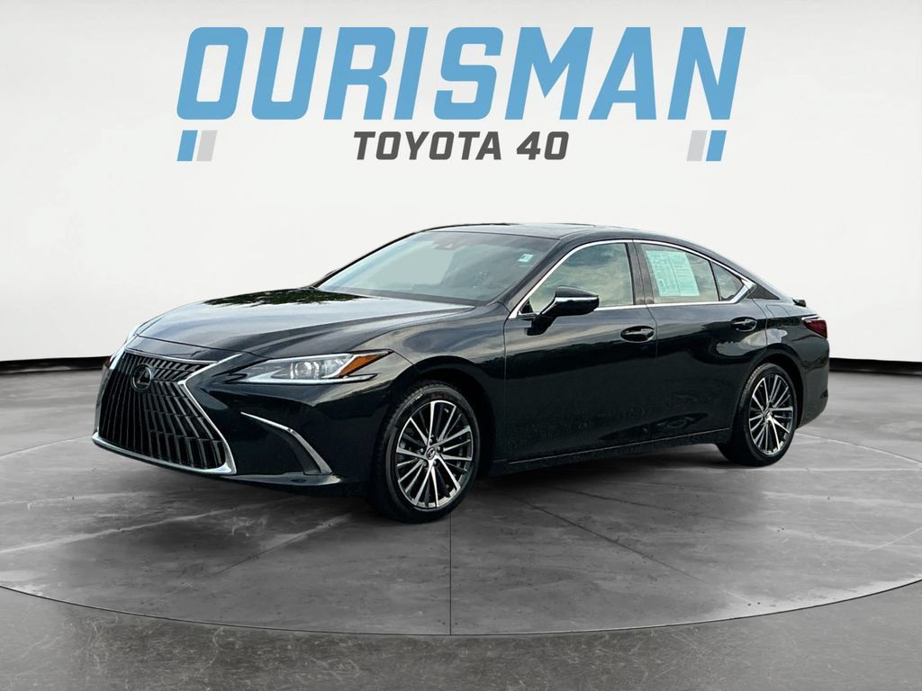 Used 2023 Lexus ES 300h w/ Premium Package FWD image 3