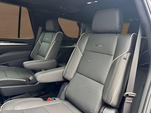 New 2026 Cadillac Escalade Luxury w/ Touring Package AWD/4WD image 18