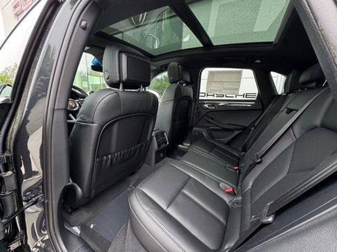New 2025 Porsche Macan image 32