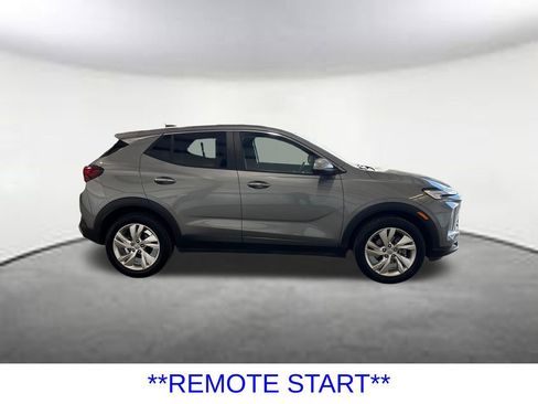 Used 2025 Buick Encore GX Preferred FWD image 7