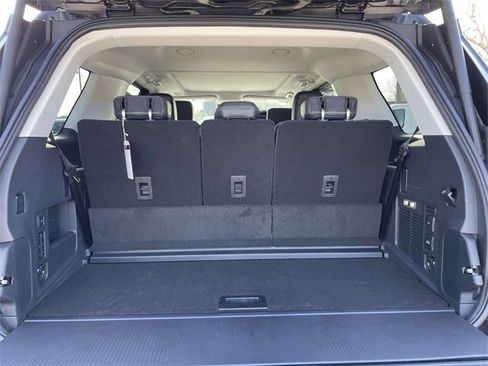 New 2025 Ford Expedition Platinum w/ Driver's Package image 9