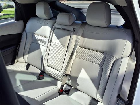 New 2026 Nissan Leaf Platinum+ w/ Cargo Package (Platinum+) image 10