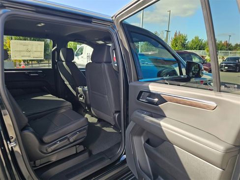 New 2025 Chevrolet Suburban LS w/ Max Trailering Package image 14