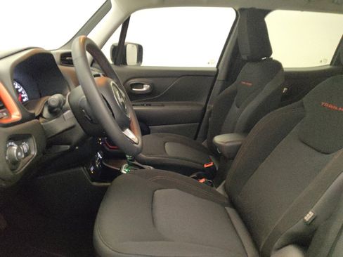 Used 2023 Jeep Renegade Trailhawk w/ Trailer Tow Group image 17