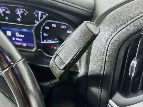 Used 2021 GMC Sierra 1500 SLT w/ SLT Premium Plus Package AWD/4WD image 24