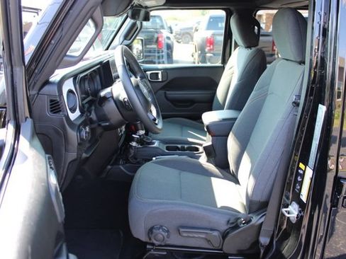Used 2026 Jeep Wrangler Unlimited Sport AWD/4WD image 13