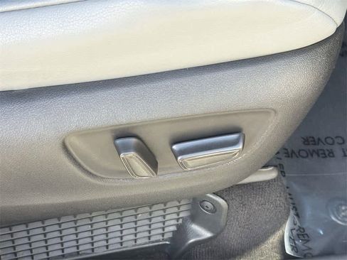 Used 2022 Toyota Sienna XLE w/ XLE Plus Package image 34
