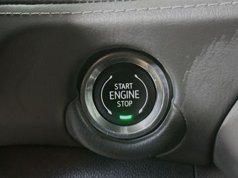 Used 2025 Chevrolet Tahoe LT AWD/4WD image 21