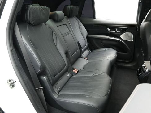 Used 2023 Mercedes-Benz EQS 580 4MATIC SUV image 23