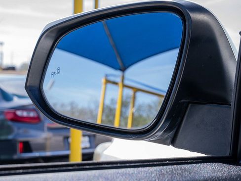 Used 2020 Toyota Tacoma TRD Sport w/ Technology Package image 35