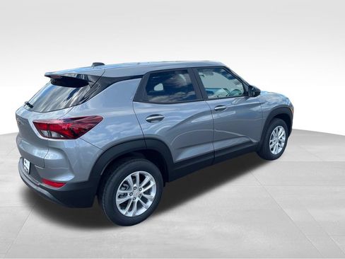 New 2026 Chevrolet TrailBlazer LS w/ LS Convenience Package AWD/4WD image 5