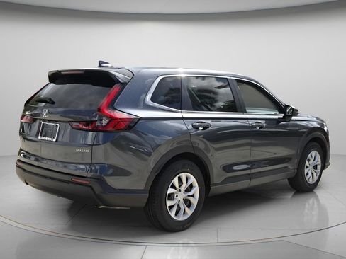 Used 2025 Honda CR-V LX image 7