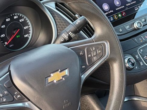 Used 2023 Chevrolet Malibu LT image 37