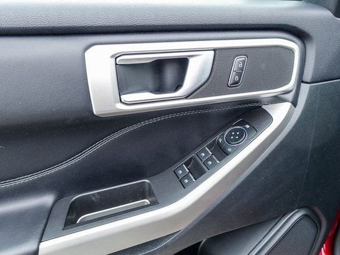 Used 2023 Ford Explorer XLT w/ Equipment Group 202A image 23