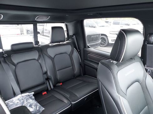 New 2026 RAM 1500 Laramie AWD/4WD image 14