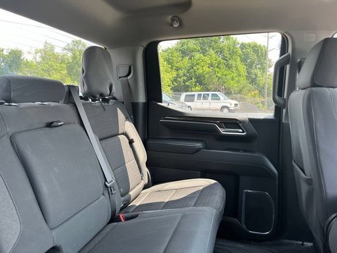 Used 2024 GMC Sierra 1500 Elevation w/ LPO, Elevation Black Package AWD/4WD image 36