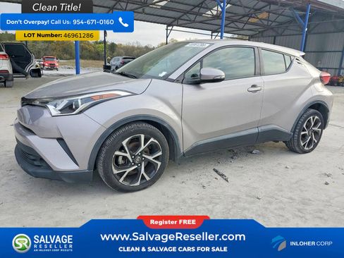 Used 2018 Toyota C-HR XLE image 1
