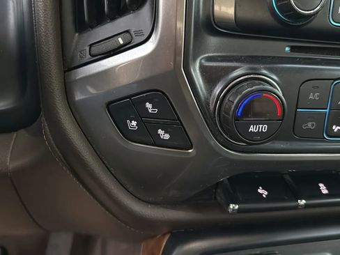 Used 2018 Chevrolet Silverado 1500 LTZ w/ LTZ Plus Package image 28