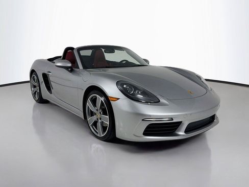 Used 2024 Porsche 718 Boxster RWD image 35