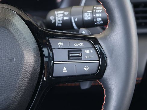 Used 2025 Honda Pilot TrailSport image 21