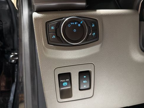 Used 2019 Ford F150 XLT w/ Equipment Group 302A Luxury image 26