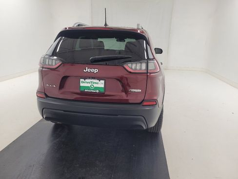 Used 2020 Jeep Cherokee Latitude w/ Cold Weather Group AWD/4WD image 7