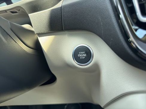 New 2026 Volvo XC40 B5 Plus w/ Protection Package image 27