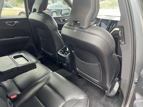Used 2020 Volvo XC60 T5 Inscription FWD image 10