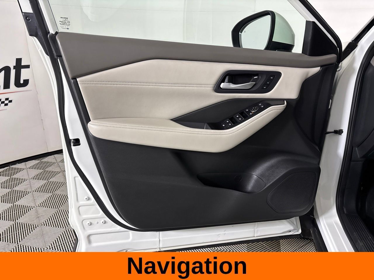 Used 2023 Nissan Rogue SL w/ SL Premium Package AWD/4WD image 11