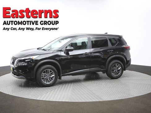 Used 2023 Nissan Rogue S image 57