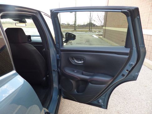 Used 2025 Honda HR-V Sport image 37