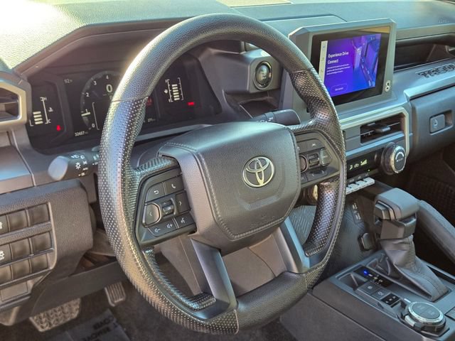 Used 2025 Toyota Tacoma SR5 AWD/4WD image 22