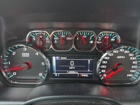 Used 2017 Chevrolet Silverado 1500 LT w/ All Star Edition RWD image 9