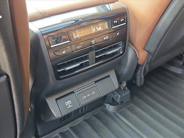 Certified 2026 Acura MDX w/ Advance Package AWD/4WD image 18