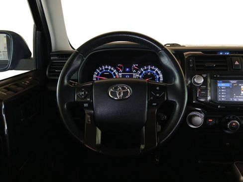 Used 2019 Toyota 4Runner TRD Off-Road Premium AWD/4WD image 12