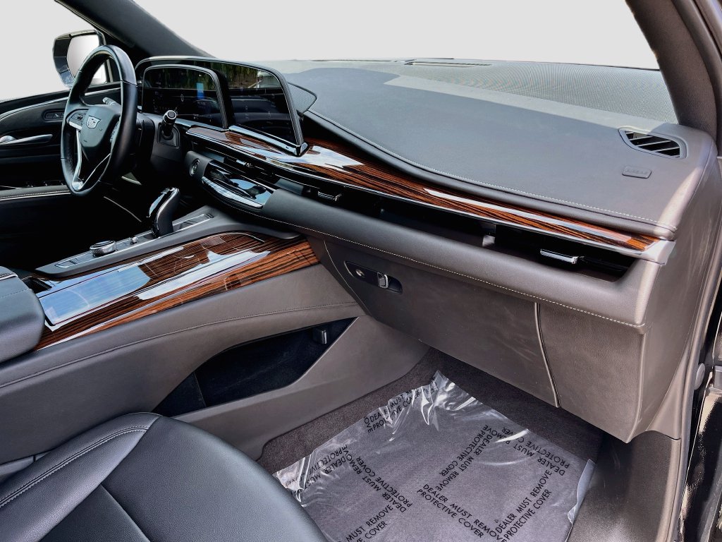 Used 2023 Cadillac Escalade ESV Luxury RWD image 35
