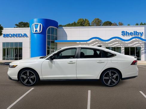 Used 2024 Honda Accord Sport image 5