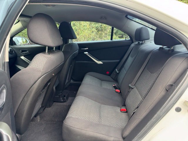 Used 2010 Pontiac G6 Sedan FWD image 13