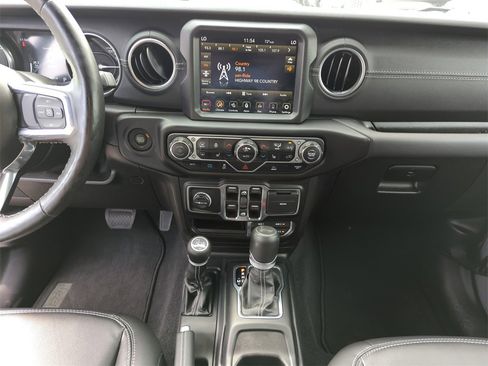 Used 2023 Jeep Wrangler Unlimited Sahara w/ Cold Weather Group image 25