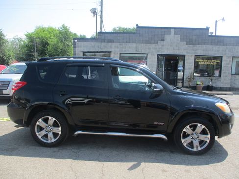 Used 2010 Toyota RAV4 Sport image 2
