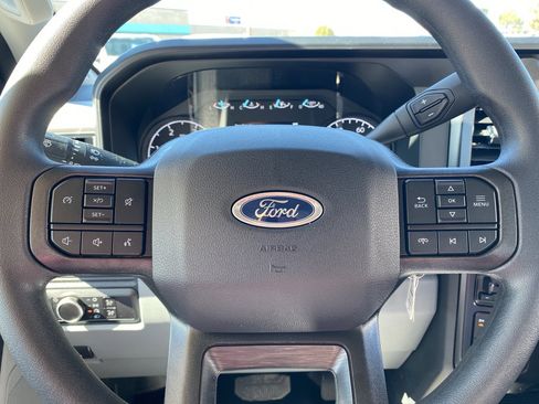 New 2026 Ford F250 4x4 Crew Cab Super Duty image 8