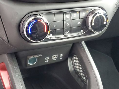 Used 2023 Chevrolet TrailBlazer RS image 18