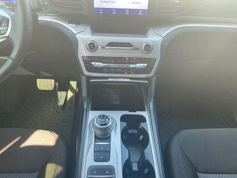 Certified 2023 Ford Explorer XLT RWD image 20