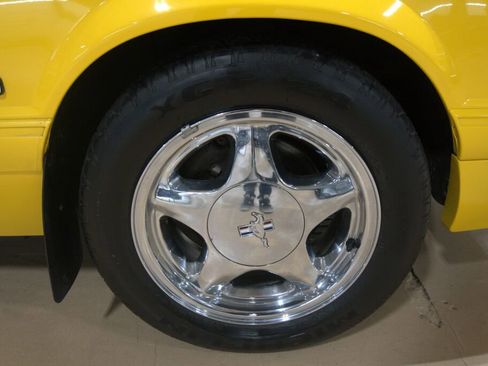 Used 1993 Ford Mustang LX image 34