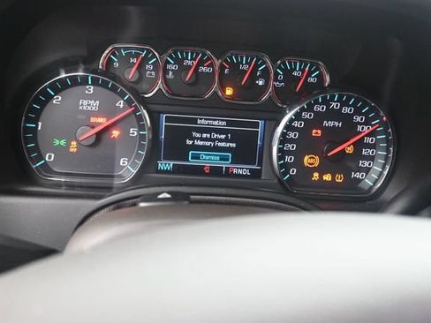 Used 2018 GMC Yukon XL SLT w/ Open Road Package AWD/4WD image 10