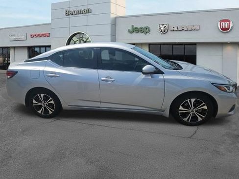 Used 2022 Nissan Sentra SV w/ All-Weather Package FWD image 2